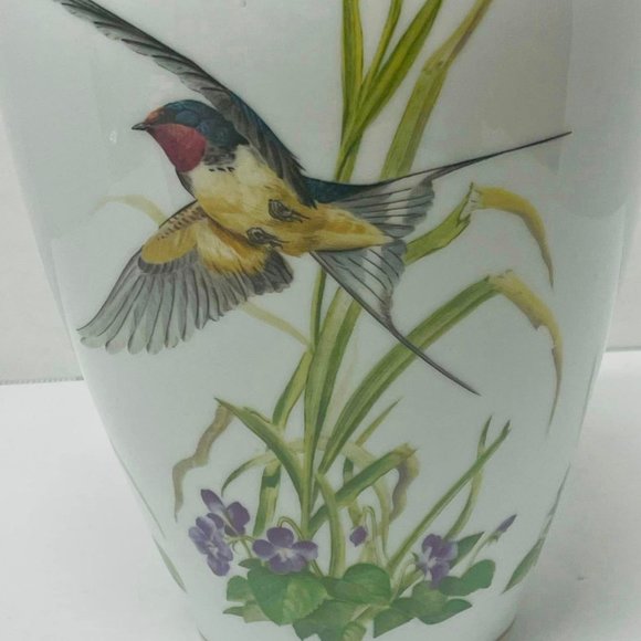 1980 Franklin Porcelain The Meadowland Bird Vase by Basil Ede Limited 11.5" - Picture 5 of 9